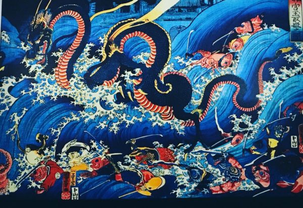 美術館内の壁に大きく展示されていた歌川国芳の龍宮玉取姫之図